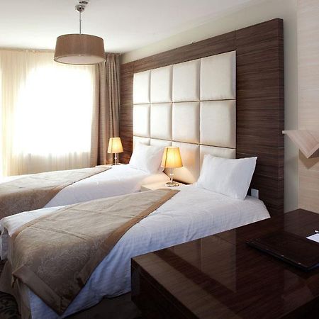 Derpa Hotel Istanbul Exterior photo