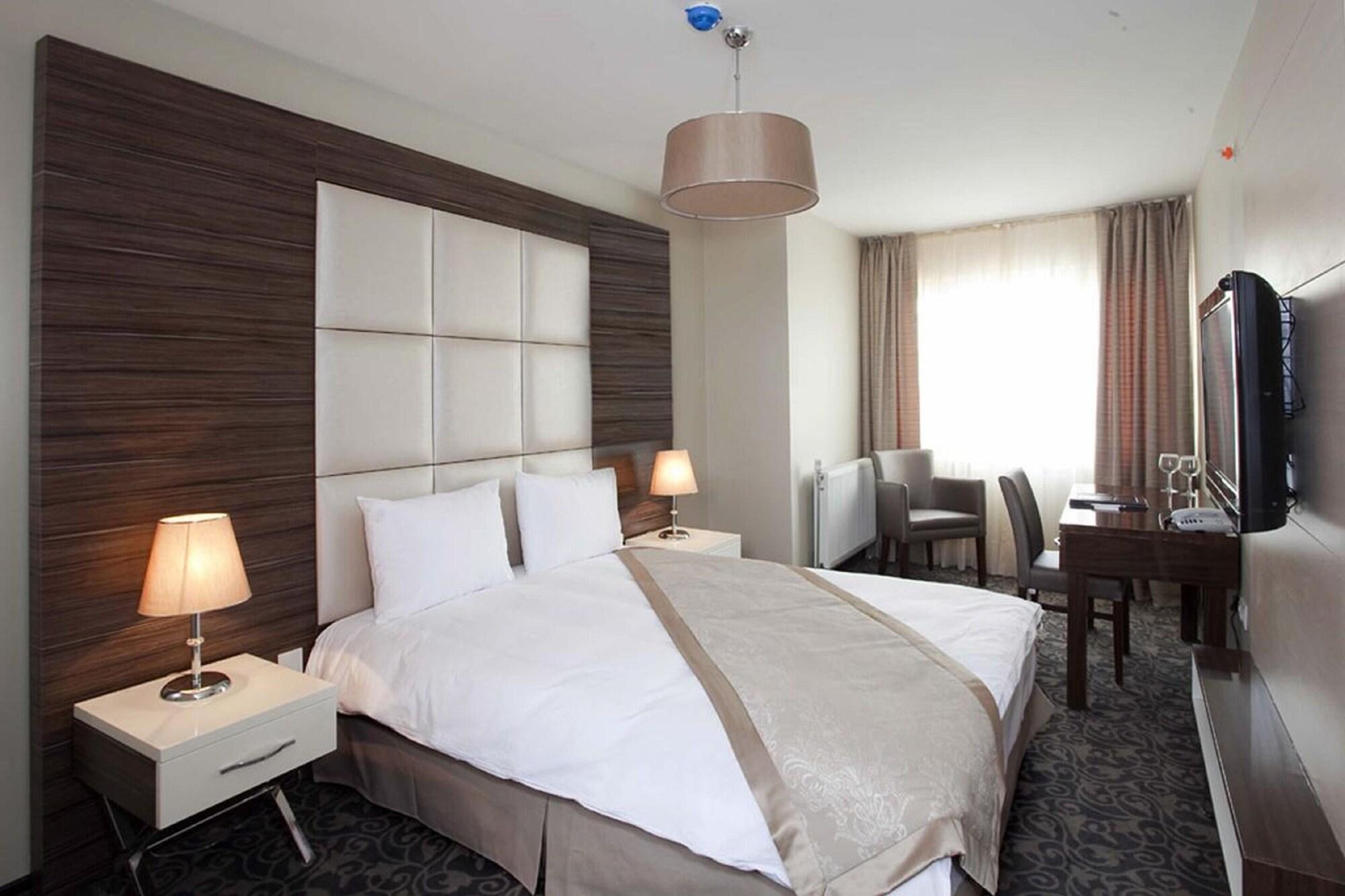 Derpa Hotel Istanbul Exterior photo