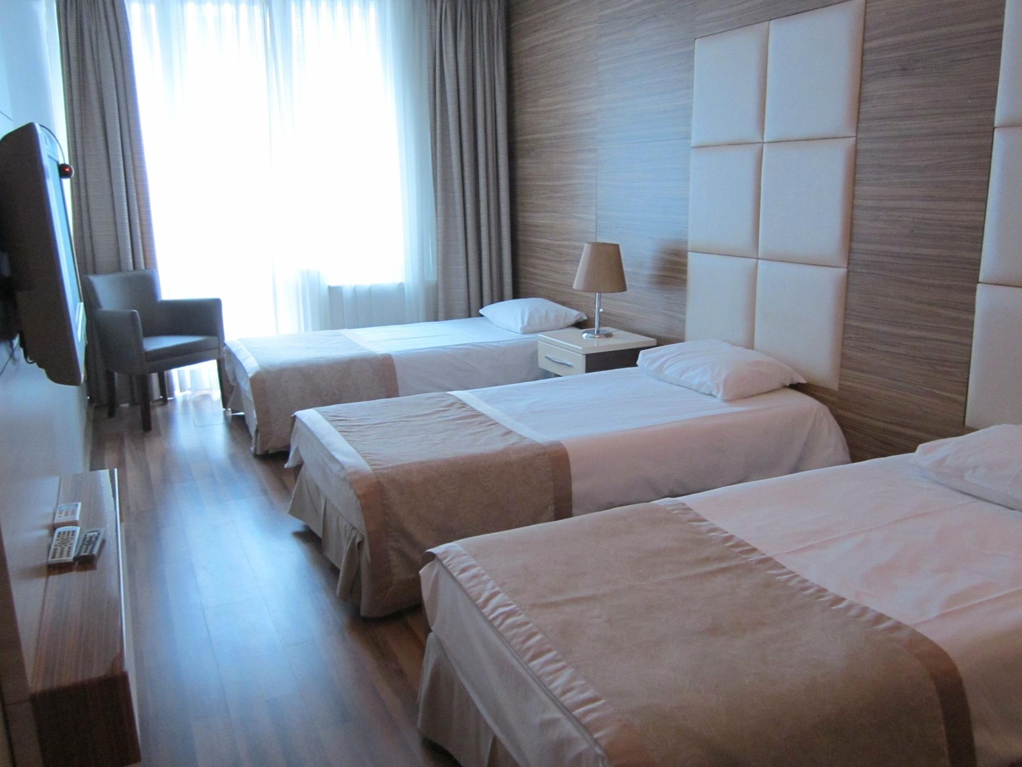 Derpa Hotel Istanbul Exterior photo