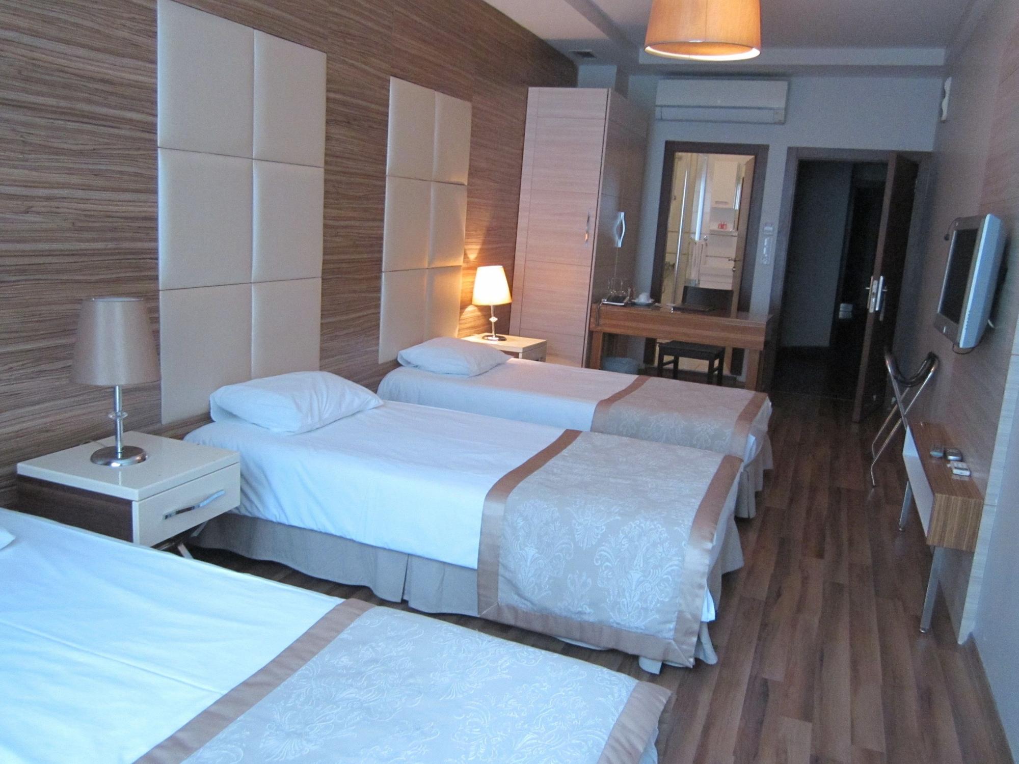 Derpa Hotel Istanbul Exterior photo