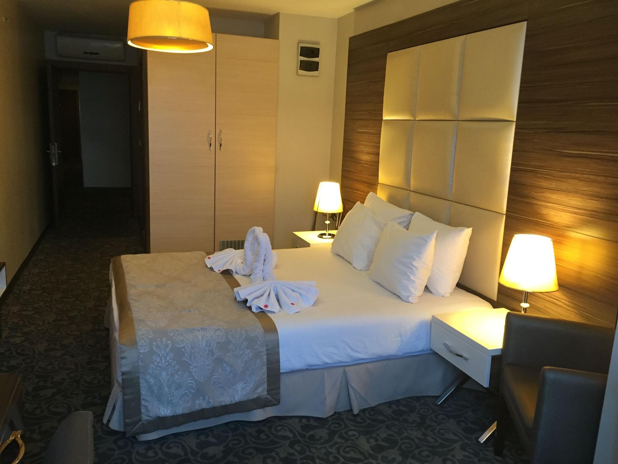 Derpa Hotel Istanbul Exterior photo