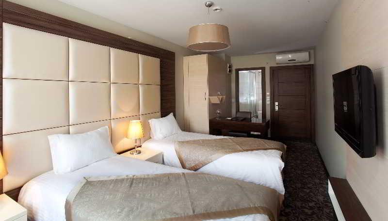 Derpa Hotel Istanbul Exterior photo